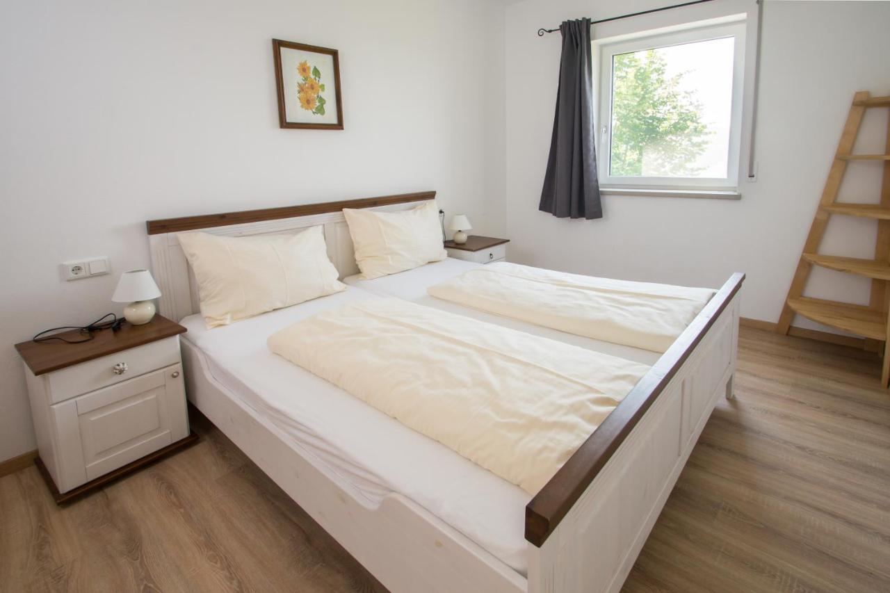 Familienferienhof Stabauer Zell am Moos Exteriör bild