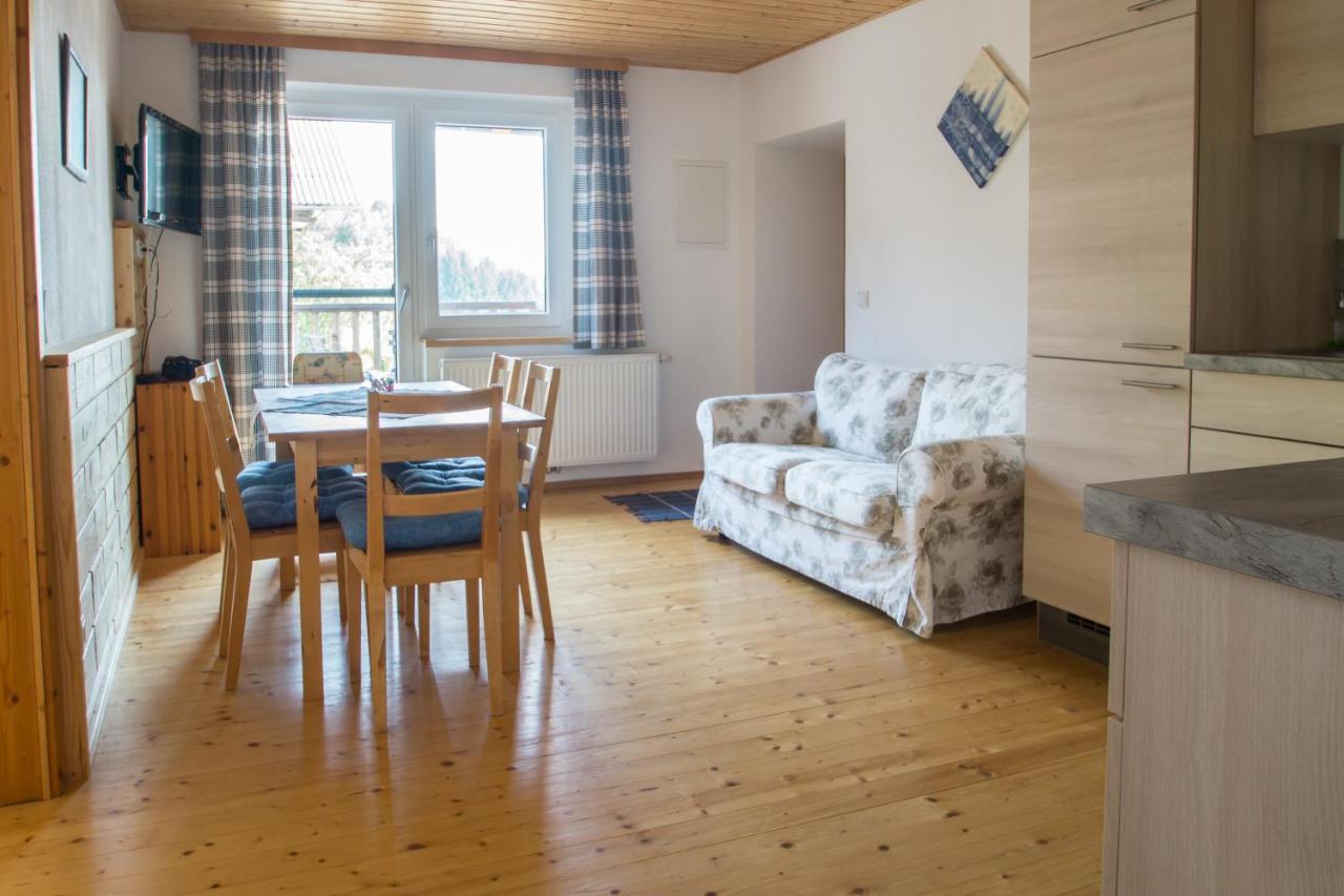 Familienferienhof Stabauer Zell am Moos Exteriör bild