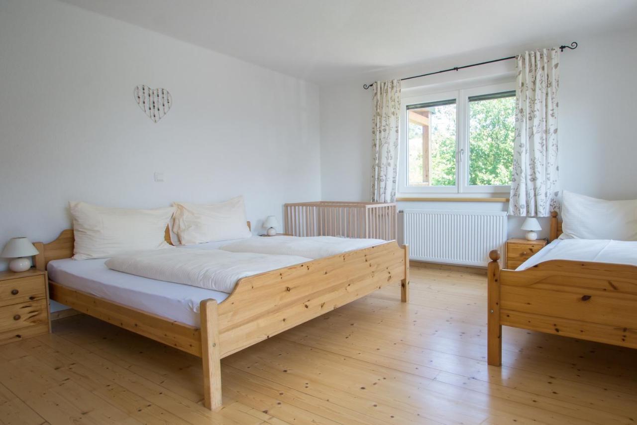 Familienferienhof Stabauer Zell am Moos Exteriör bild