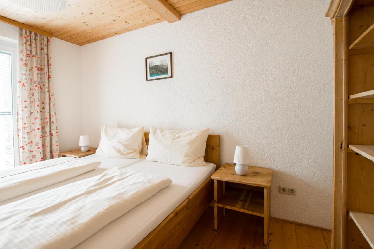 Familienferienhof Stabauer Zell am Moos Exteriör bild