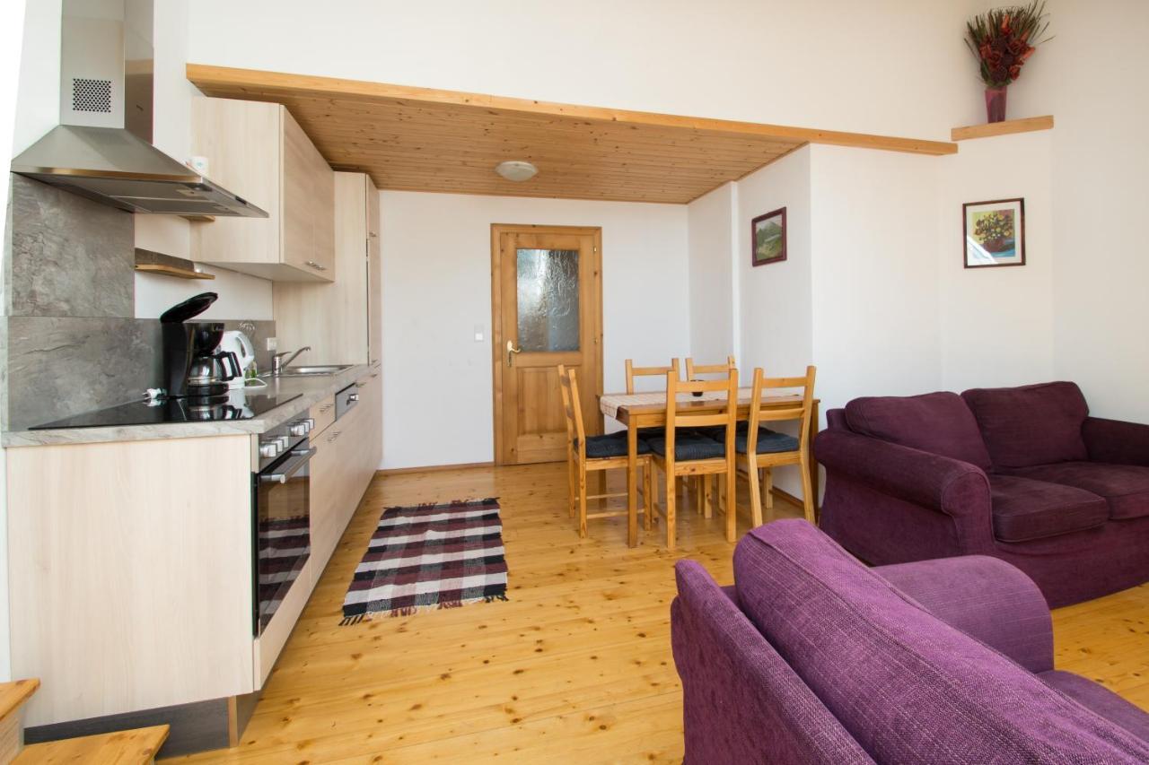 Familienferienhof Stabauer Zell am Moos Exteriör bild