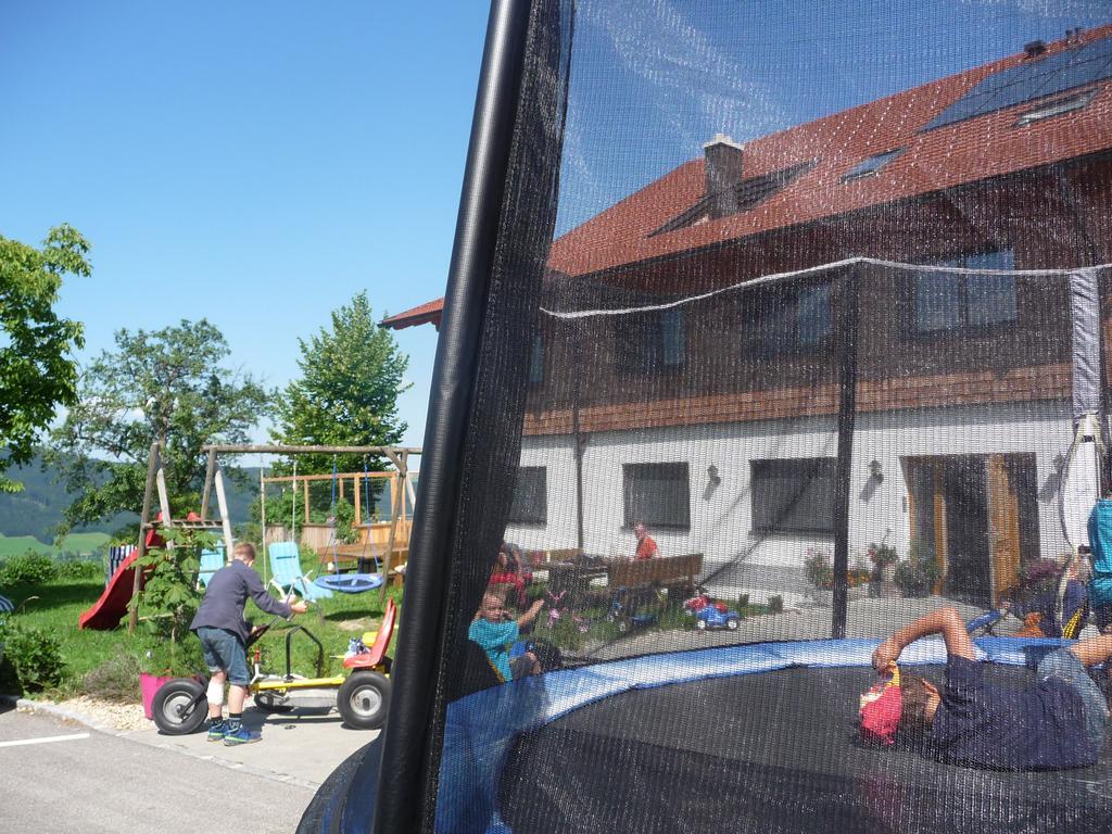 Familienferienhof Stabauer Zell am Moos Exteriör bild